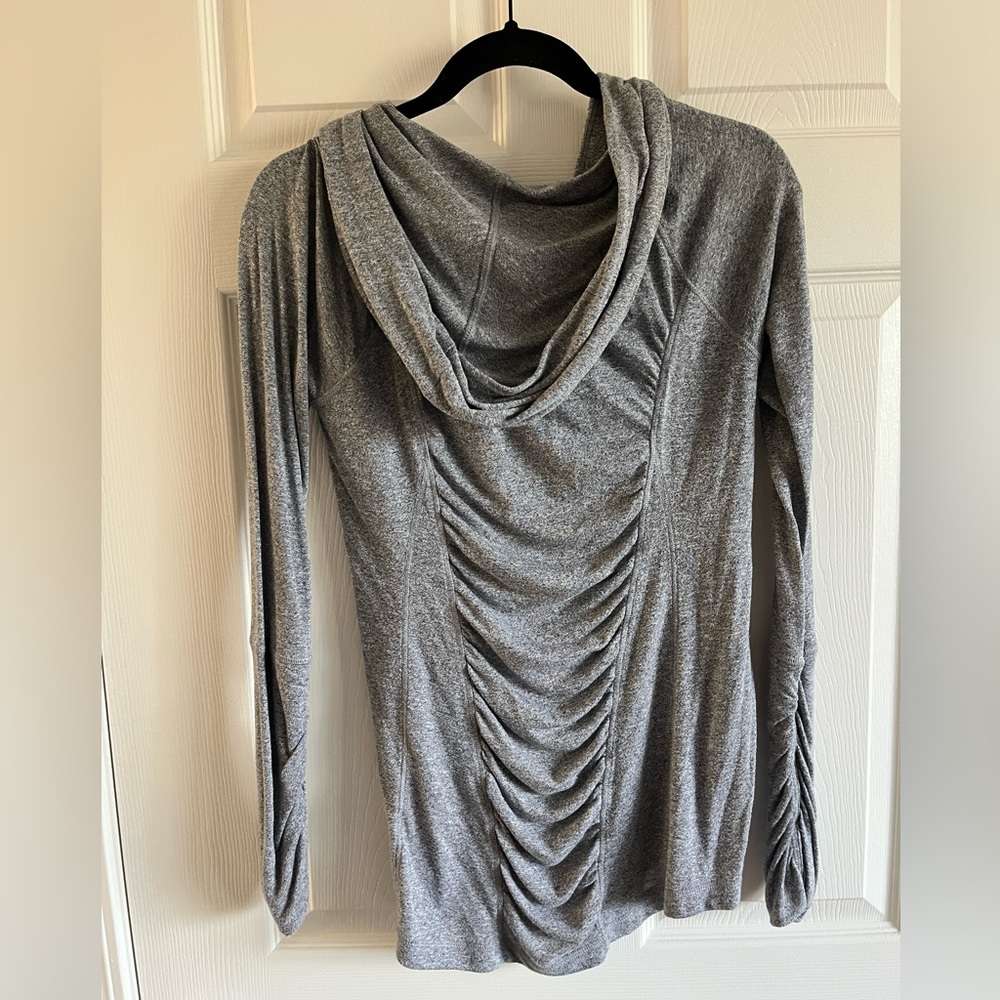 Zella Longsleeve Size Large